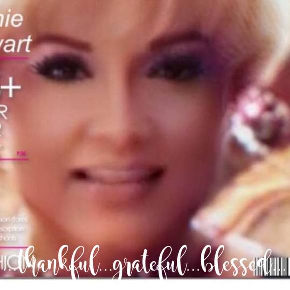 Meet your Posher, Vannie - Picture 1 of 1